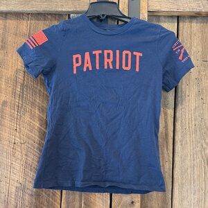 Grunt style women’s patriot 0 Fs given shirt size small